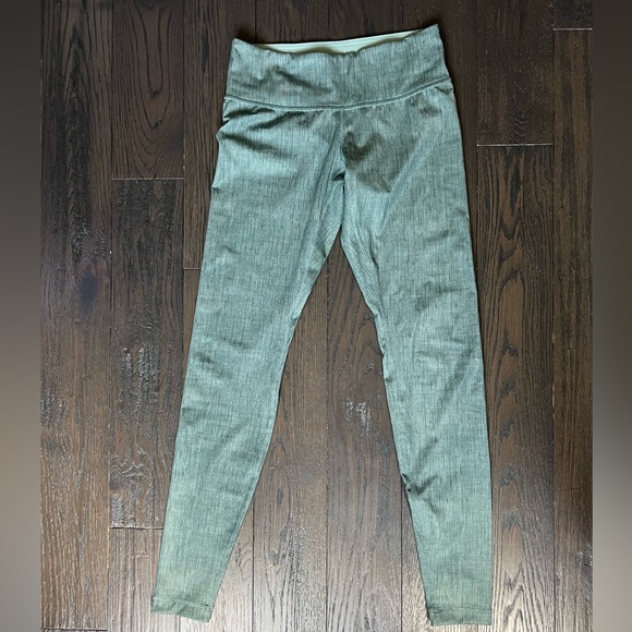 Lululemon Wunder Under tights 6 - Picture 2 of 11